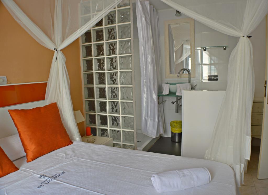 Apartamentos De Las Heras Ibiza Eksteriør billede